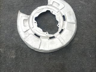 защитный кожух тормозного механизма BMW X5 F15 (2013 - 2018), 4.0 л., гибрид, АКПП, a52, внедорожник 5 дв., полный привод, правый руль, 6857981