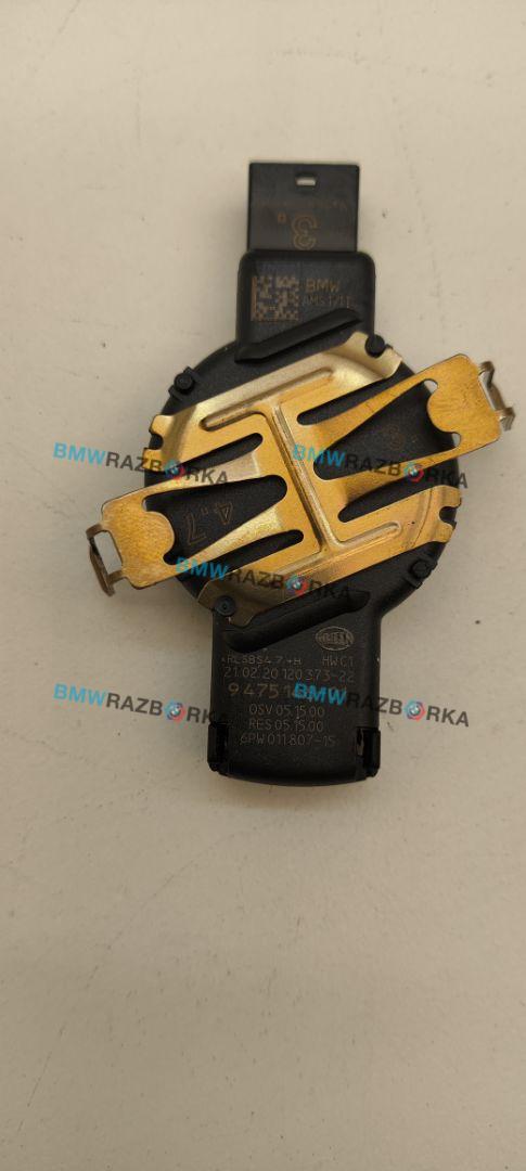 датчик дождя BMW M5 F90 2020, 4.4 л., S63 B44 B, бензин, АКПП, седан, полный привод, правый руль, 9475146 - фото №1