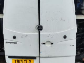 дверь задняя распашная правая Mercedes-Benz Sprinter 2 поколение [рестайлинг] (W906) W906 2014, 2.2 л., дизель, 6МКПП, микроавтобус