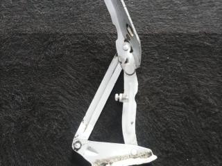 петля капота правая Mercedes-Benz Sprinter 2 поколение [рестайлинг] (W906) W906 2014, 2.2 л., дизель, 6МКПП, микроавтобус, 9067500121
