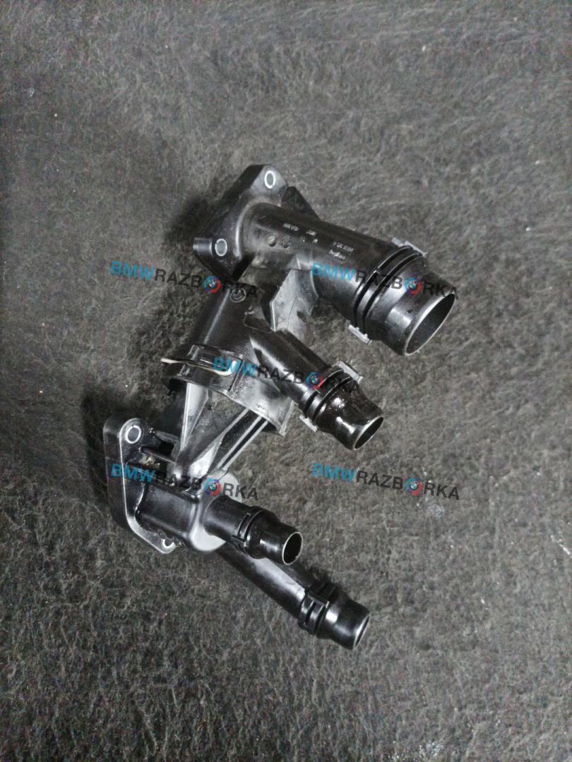 корпус термостата BMW X5 G05 2019, 3.0 л., B57 D30 A, дизель, АКПП, внедорожник 5 дв., 8576289, 12538576289 - фото №1