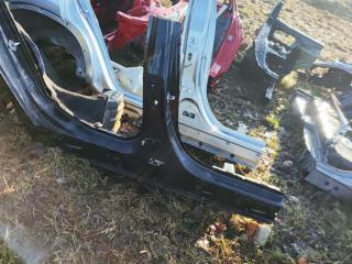 Стойка кузовная центральная правая BMW 3 серия G20 2021, 2.0 л., B48 A20 B, бензин, АКПП, 475, универсал, задний привод