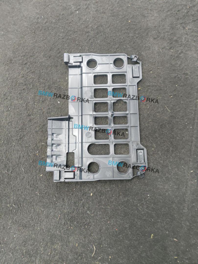 кронштейн (крепление) Porsche Taycan 1 поколение 2023, электро, c9x, универсал, полный привод, 9J1907529A - фото №1