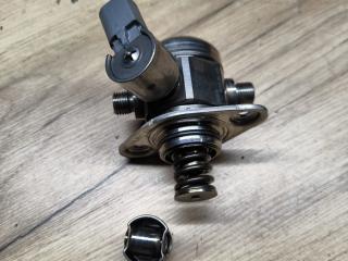 ТНВД BMW 3 серия F30/F31/F34 F30 2012, 3.5 л., i, бензин, АКПП, седан, задний привод, 7610761