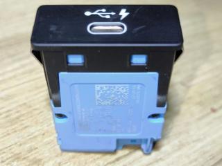 разъем AUX / USB BMW X3 G01 [рестайлинг] G01 2022, 4.0 л., дизель, АКПП, внедорожник 5 дв., полный привод, 8711939, 84108711939