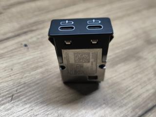 разъем AUX / USB BMW X3 G01 [рестайлинг] G01 2022, 4.0 л., дизель, АКПП, внедорожник 5 дв., полный привод, 8711938, 84108711938