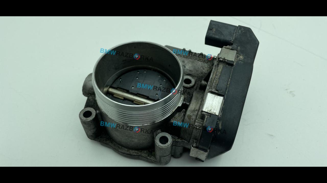 заслонка дроссельная BMW 5 серия F07/F10/F11 2010, 4.4 л., i, N63 B44 A, бензин, АКПП, белый, хетчбэк 5 дв., задний привод, 7555944 - фото №1