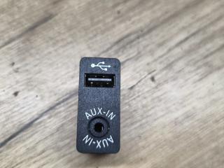 разъем AUX / USB BMW 3 серия F30/F31 [рестайлинг] F30 2016, 3.5 л., дизель, АКПП, седан, 9229246