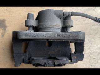 суппорт передний левый BMW X6 F16 2016, 4.0 л., D, дизель, АКПП, внедорожник 5 дв., полный привод, правый руль, 7496063