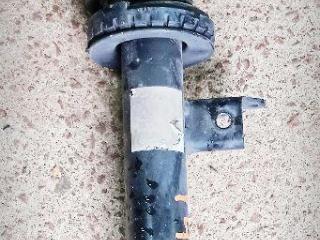 амортизатор передний левый BMW 5 серия F07/F10/F11 2011, 3.0 л., N52 B30, бензин, АКПП, седан