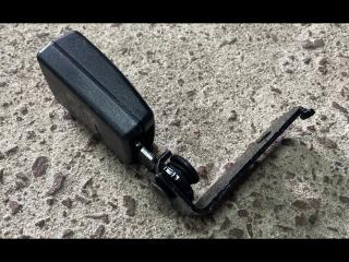 замок ремня безопасности BMW 6 серия F06/F12/F13 F12 2011, 4.4 л., бензин, АКПП, купе, полный привод, 7226393