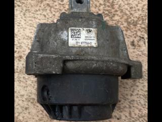 подушка крепления двигателя BMW 6 серия F06/F12/F13 F12 2011, 4.4 л., бензин, АКПП, купе, полный привод, 6777374
