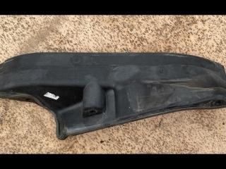 планка под капот BMW 6 серия F06/F12/F13 F12 2011, 4.4 л., бензин, АКПП, купе, полный привод, 7211464