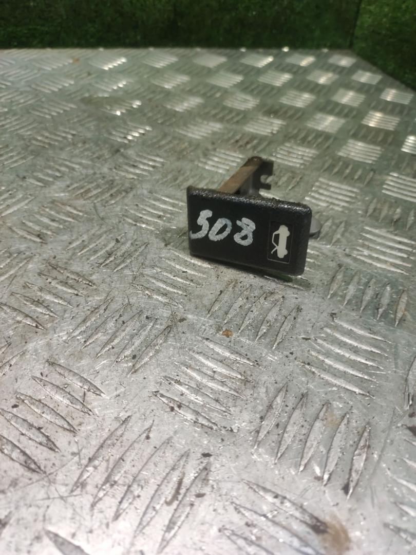 ручка открывания капота Rover 600 Series 1 поколение 1997, 2.0 л., дизель - фото №1