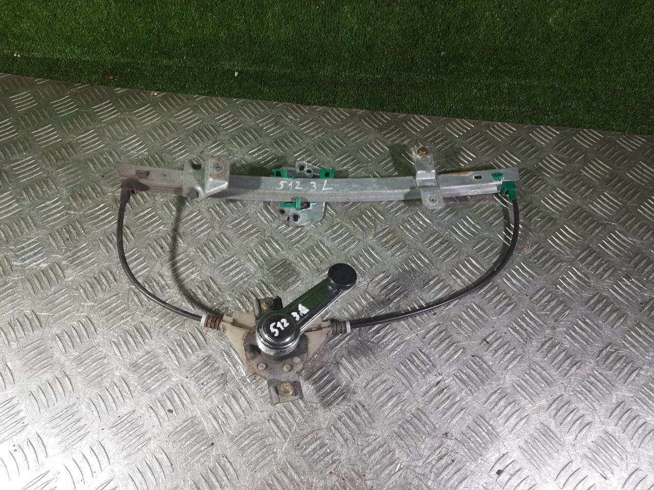 стеклоподъемник задний левый Rover 600 Series 1 поколение 1997, 1.8 л., бензин, МКПП - фото №1