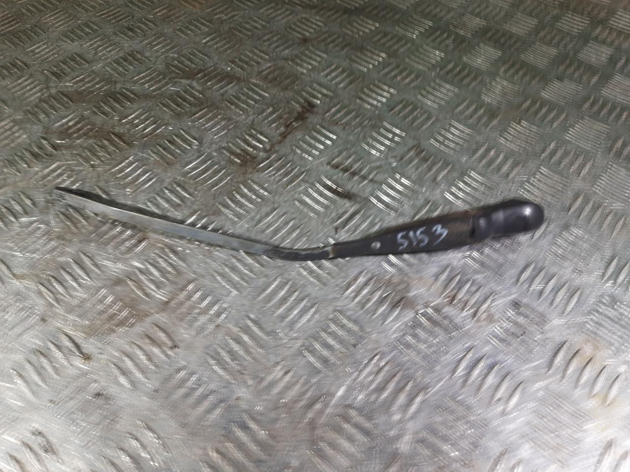 щеткодержатель задний Mazda 323 5 поколение 1997, 1.3 л., бензин, хетчбэк 3 дв. - фото №1