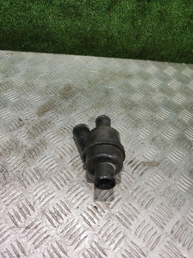 корпус термостата Rover 600 Series 1 поколение 1997, 2.0 л., дизель - фото №1