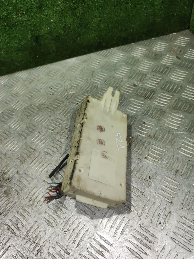 блок управления светом Lancia Kappa 1 поколение 1998, 2.0 л., бензин, МКПП, седан, 82484173 - фото №1