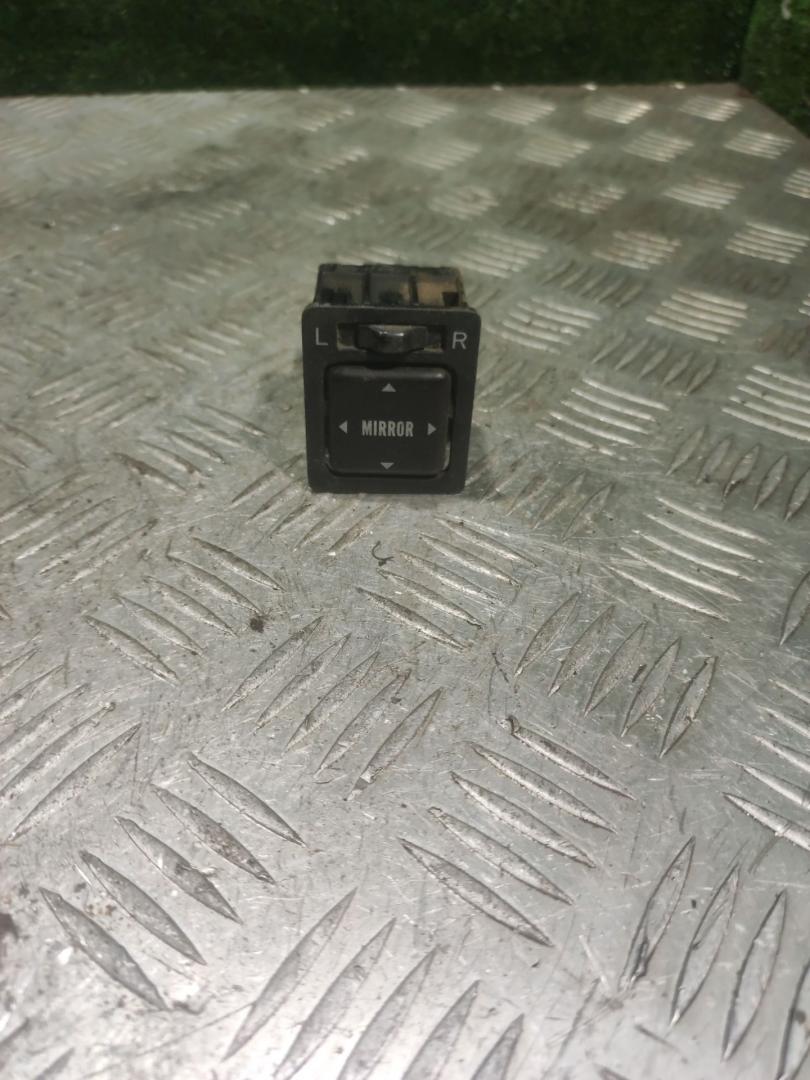 джойстик регулировки зеркал Toyota Picnic 1 поколение XM10 2000, 2.0 л., 3S-FE, бензин, МКПП, минивэн - фото №1