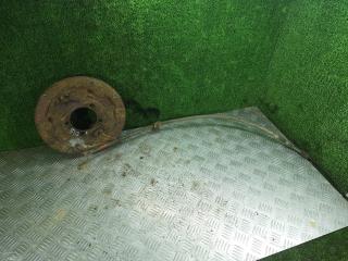 защитный кожух тормозного механизма Toyota Picnic 1 поколение XM10 2000, 2.2 л., дизель, МКПП, минивэн