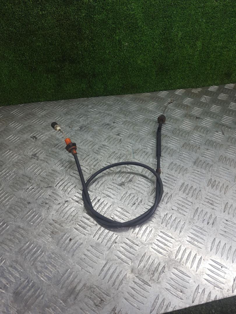 трос газа Volkswagen Golf 3 поколение 1996, 1.4 л., бензин, МКПП, универсал - фото №1