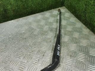 щеткодержатель (поводок стеклоочистителя, дворник) Peugeot 106 1 поколение 1996, 1.1 л., бензин, МКПП, хетчбэк 3 дв.