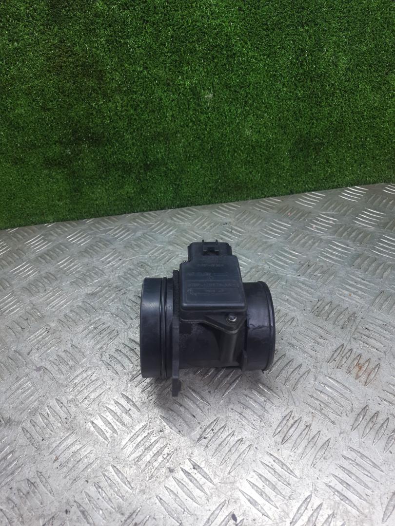 расходомер воздуха Ford Mondeo 2 поколение 1997, 1.8 л., дизель, МКПП, хетчбэк 5 дв., 97BP-12B579-AA - фото №1