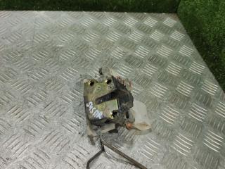 замок двери передней правой Toyota Corolla 7 поколение (E100) 1997, 1.3 л., 4E-FE, бензин, МКПП, хетчбэк 3 дв.