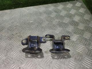 петля двери Mazda 323 6 поколение 2000, 1.5 л., бензин, МКПП, седан