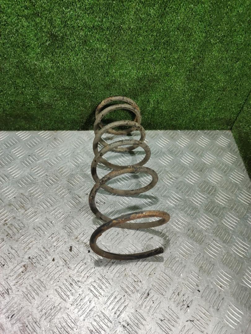 пружина задняя Mazda 323 6 поколение 2000, 1.5 л., бензин, МКПП, седан - фото №1