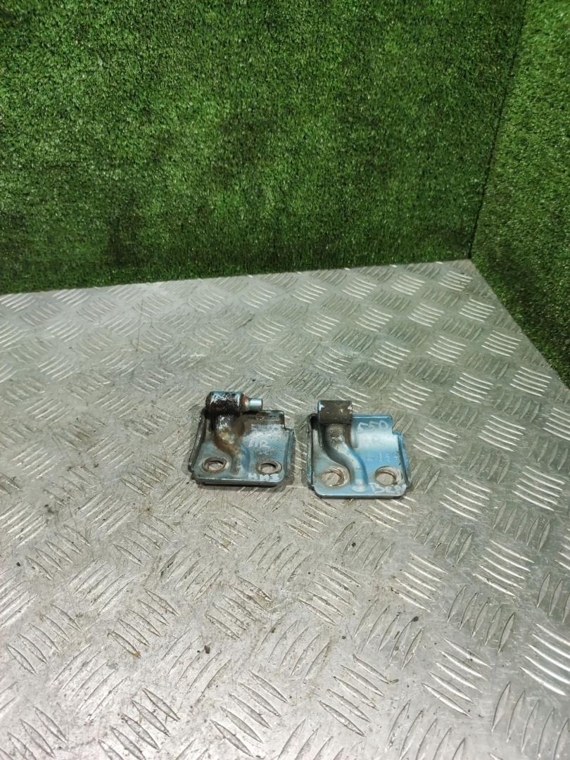 петля двери Fiat Marea 1 поколение 2000, 2.4 л., JTD, дизель, МКПП, универсал - фото №1