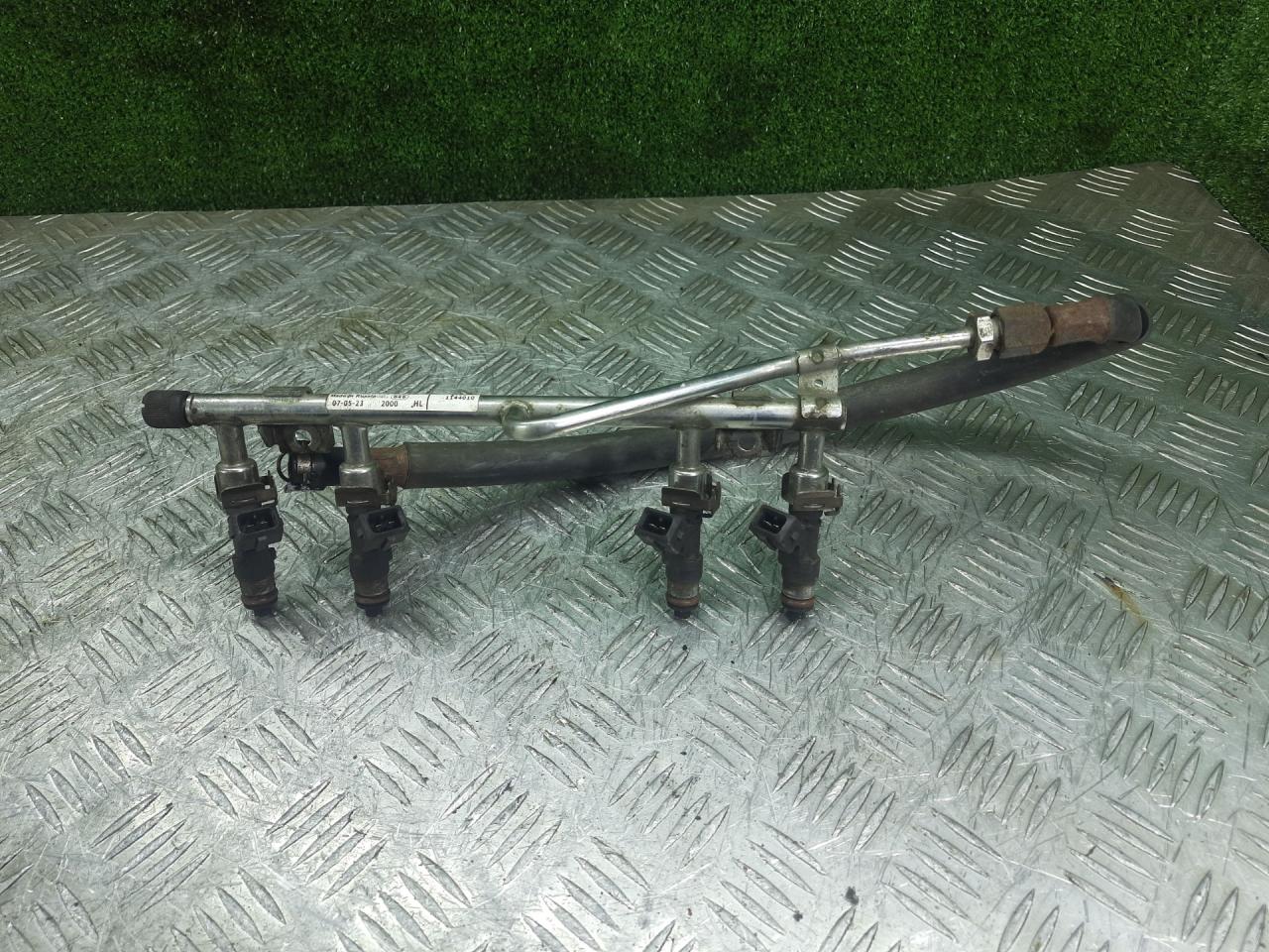 форсунка Lada 2110 1 поколение 2007, 1.6 л., бензин, МКПП, седан, 0280151222, 0280158017 - фото №1