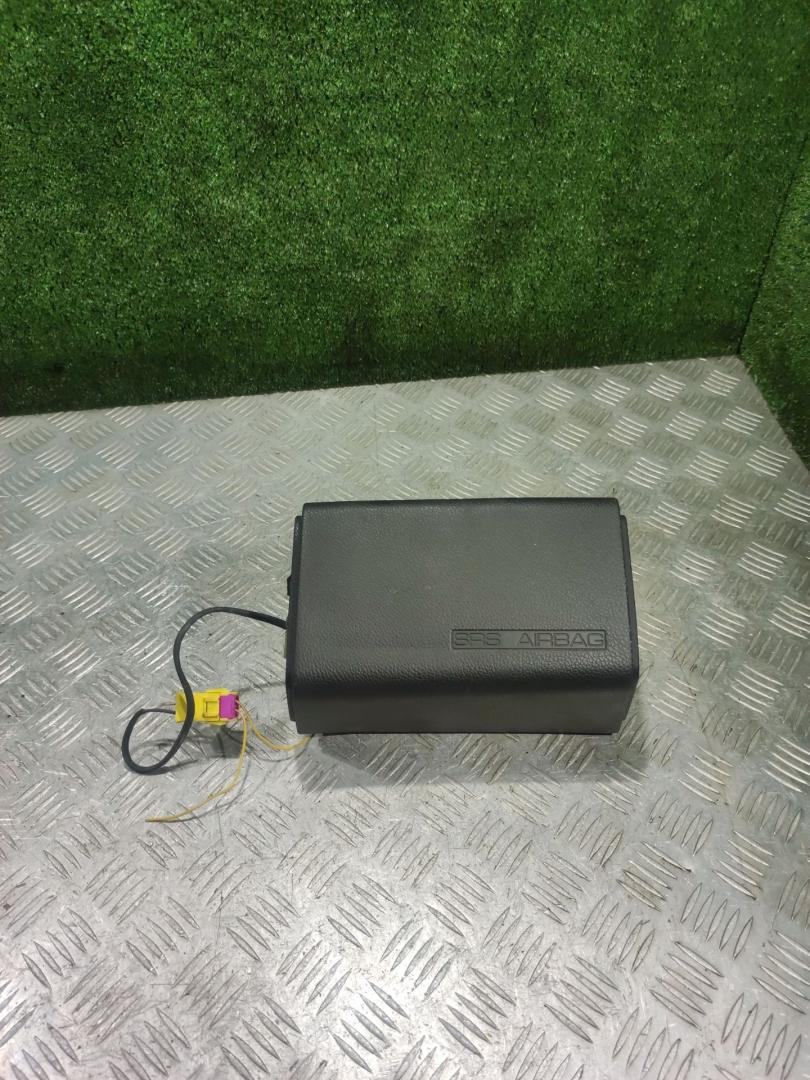 подушка безопасности пассажира Alfa Romeo 146 1 поколение 2000, 1.8 л., бензин, МКПП, хетчбэк 5 дв. - фото №1