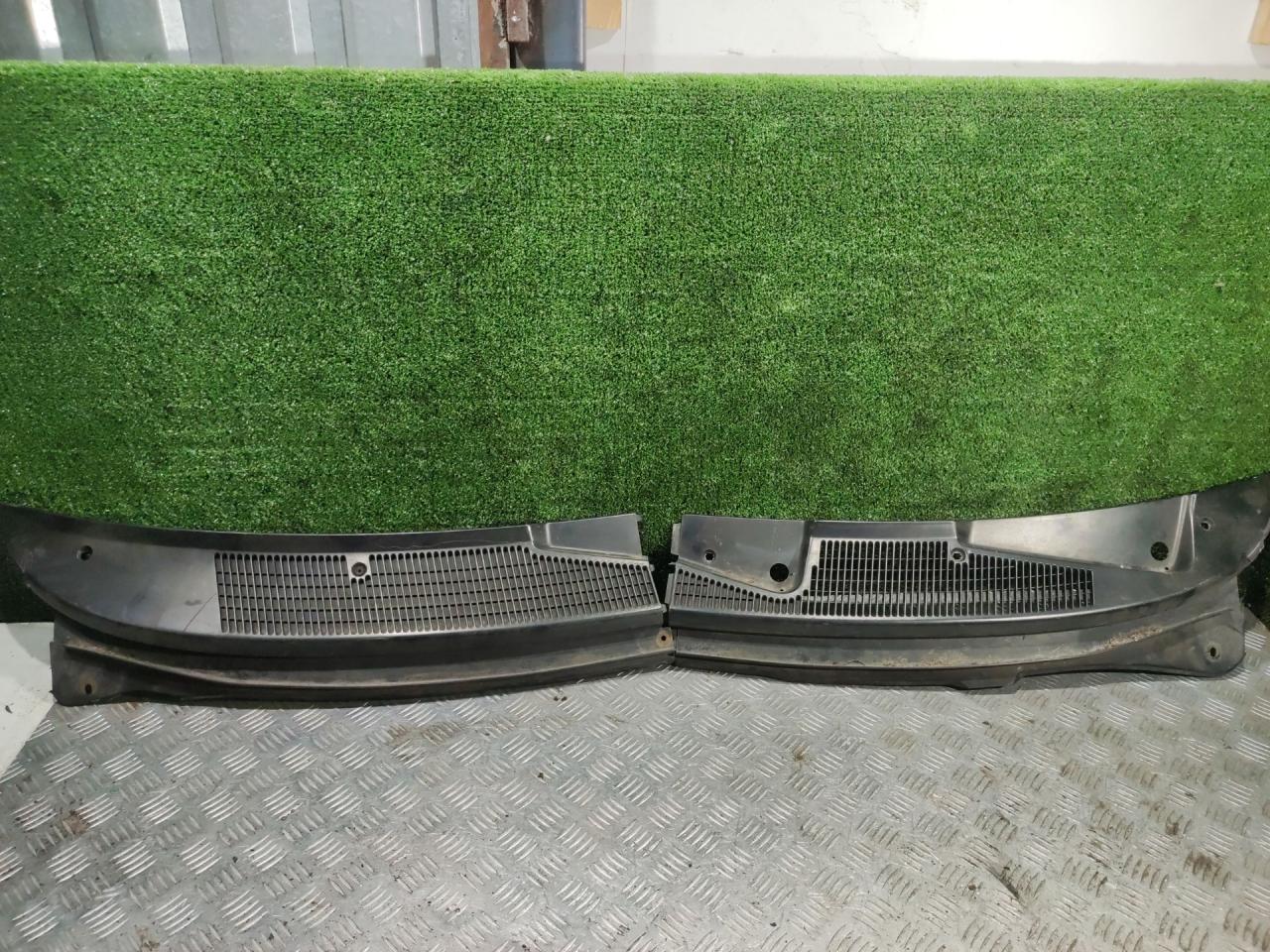 дождевик Ford Mondeo 2 поколение 1997, 1.8 л., дизель, МКПП, хетчбэк 5 дв. - фото №1