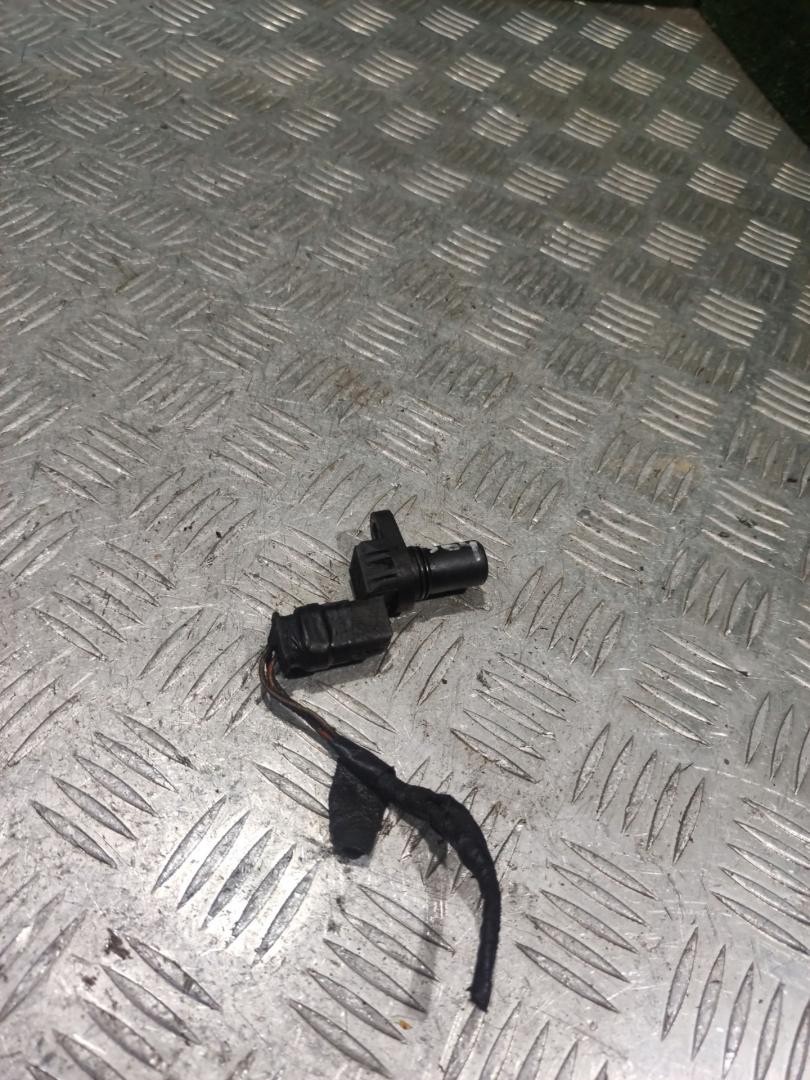 датчик коленвала Hyundai Trajet 1 поколение 2004, 2.0 л., G4JP, бензин, АКПП, минивэн - фото №1