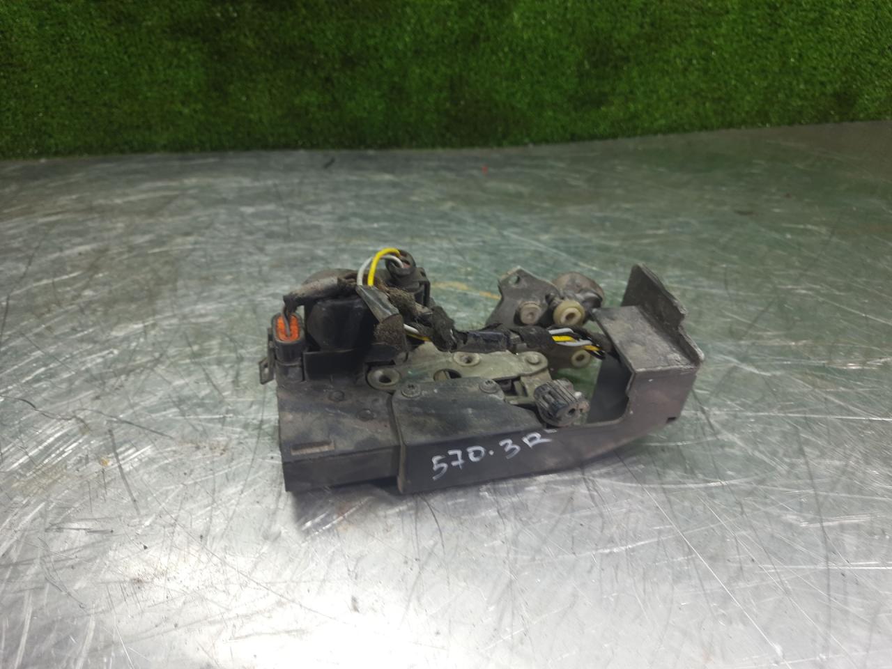 замок двери задней правой Alfa Romeo 156 1 поколение 2000, 1.8 л., бензин, МКПП, седан - фото №1