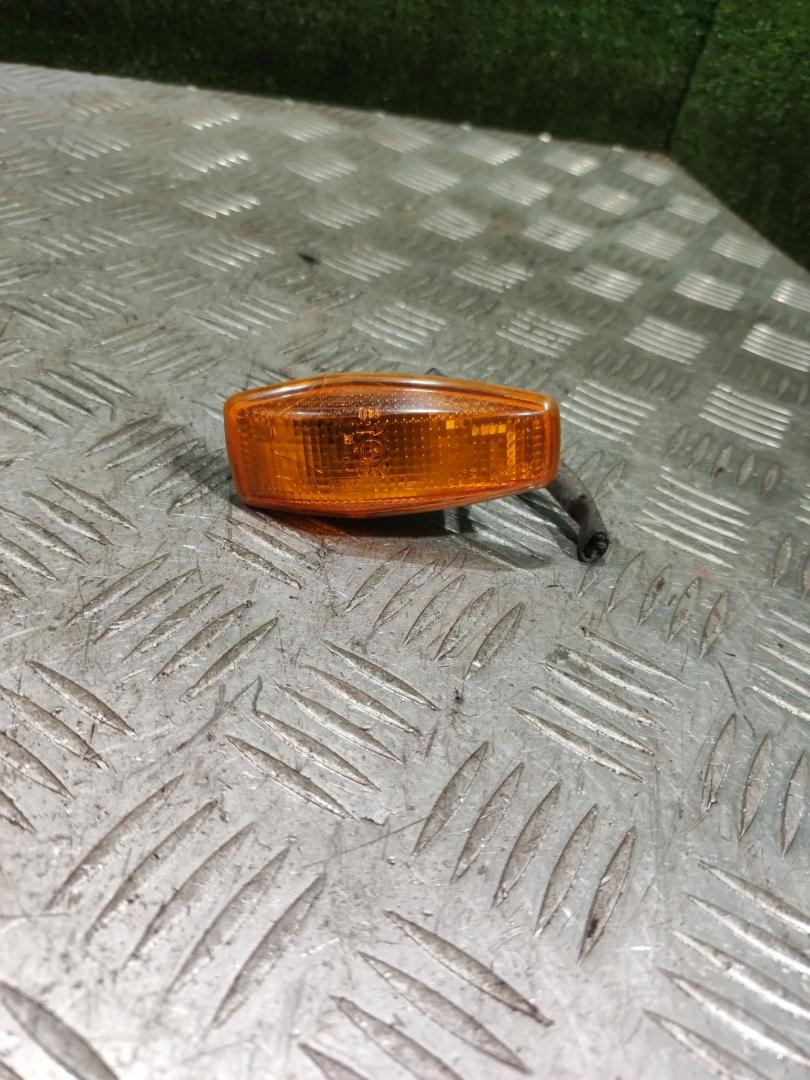 повторитель поворота на крыле правый Hyundai Trajet 1 поколение 2004, 2.0 л., G4JP, бензин, АКПП, минивэн - фото №1