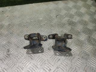 петля двери Mazda 626 GF 1998, 2.0 л., бензин, МКПП, хетчбэк 5 дв.