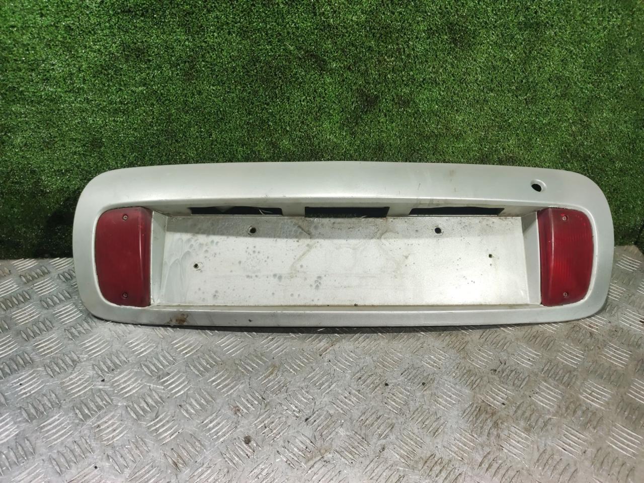 бленда Toyota Corolla 8 поколение (E110) 1999, 2.0 л., 2C-E, дизель, МКПП, универсал - фото №1