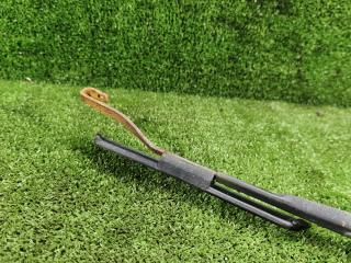 щеткодержатель (поводок стеклоочистителя, дворник) Mazda 626 GF 1998, 2.0 л., бензин, МКПП, универсал