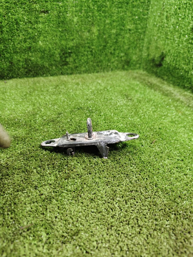 замок багажника Fiat Punto 2 поколение 2000, 1.2 л., бензин, МКПП, хетчбэк 3 дв. - фото №1