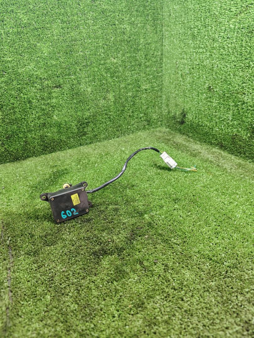 моторчик заслонки печки Rover 600 Series 1 поколение 1997, 2.0 л., бензин, МКПП, седан - фото №1