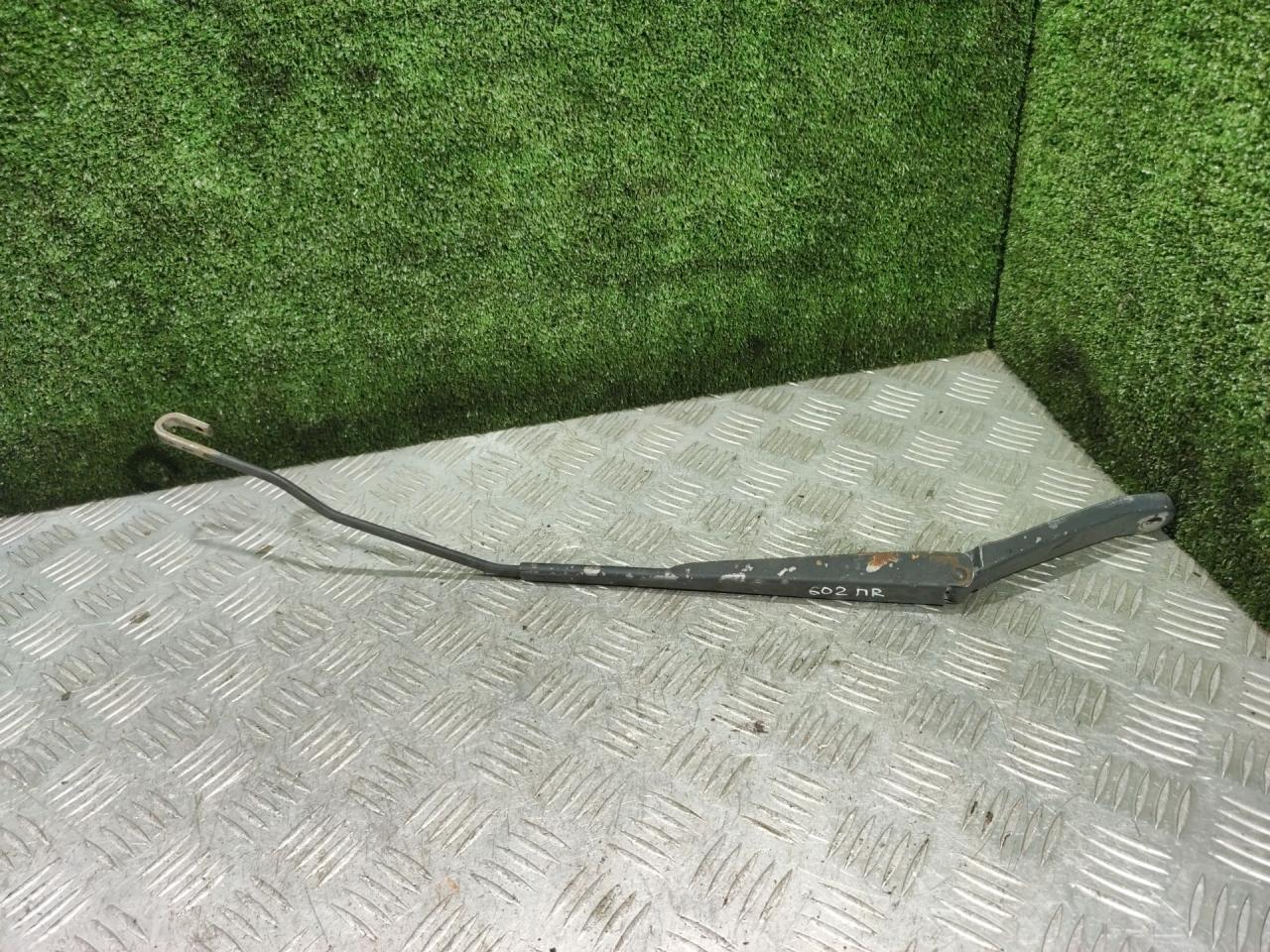 щеткодержатель (поводок стеклоочистителя, дворник) Rover 600 Series 1 поколение 1997, 2.0 л., бензин, МКПП, седан - фото №1