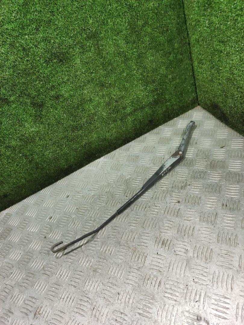 щеткодержатель (поводок стеклоочистителя, дворник) Rover 600 Series 1 поколение 1997, 2.0 л., бензин, МКПП, седан - фото №1