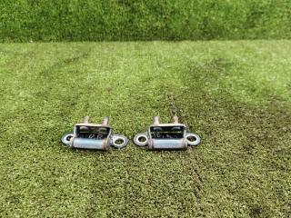 петля крышки багажника Toyota Picnic 1 поколение XM10 2000, 2.2 л., дизель, МКПП, минивэн