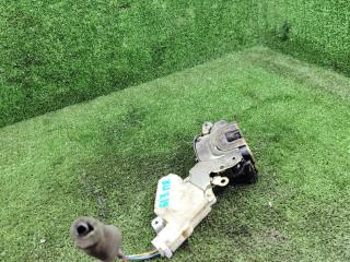 замок двери передней правой Nissan Almera Tino V10 2002, 2.2 л., дизель, МКПП, минивэн