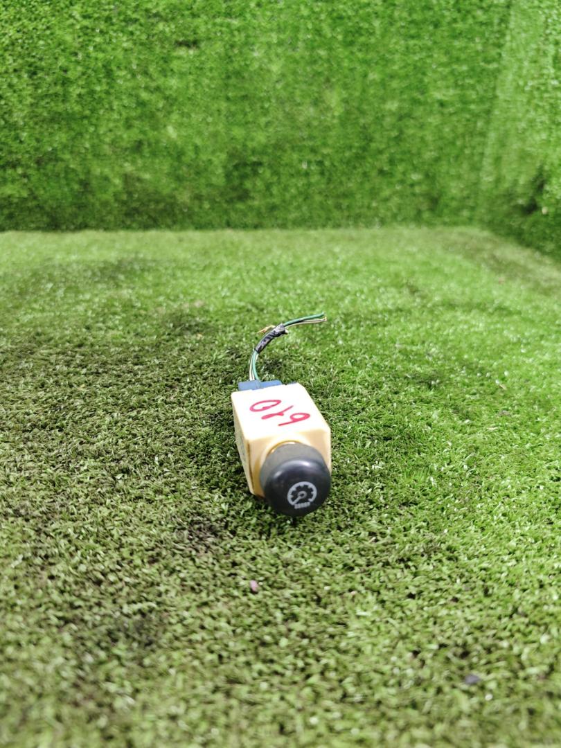кнопка регулировки света Toyota Picnic 1 поколение XM10 2000, 2.2 л., дизель, МКПП, минивэн - фото №1