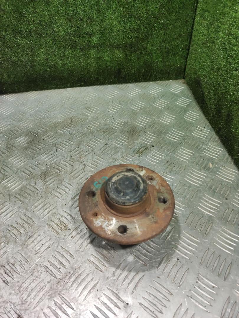 ступица задняя Renault Laguna 1 поколение 1997, 1.8 л., бензин, МКПП, хетчбэк 5 дв. - фото №1