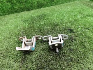 петля двери Nissan Almera Tino V10 2002, 2.2 л., дизель, МКПП, минивэн