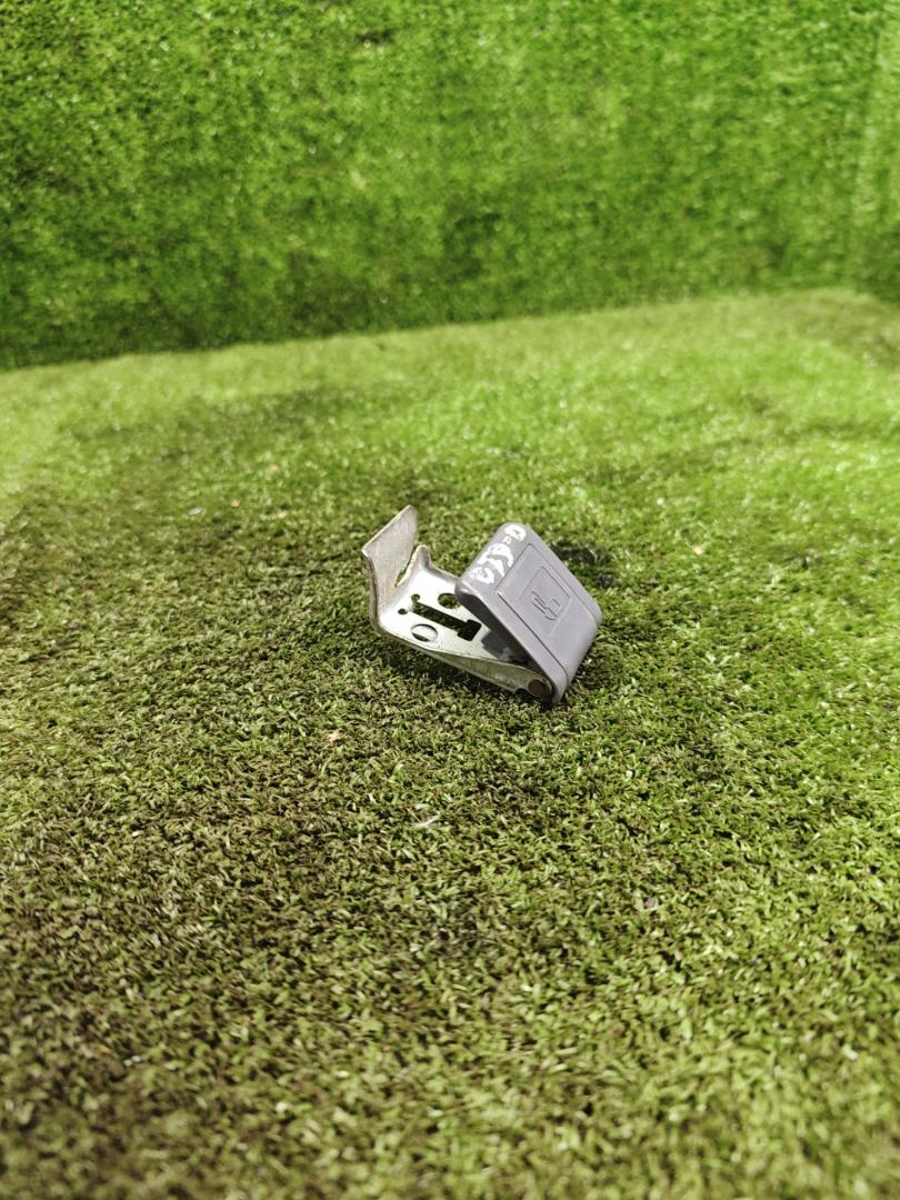 ручка открытия лючка топливного бака Toyota Picnic 1 поколение XM10 2000, 2.2 л., дизель, МКПП, минивэн - фото №1